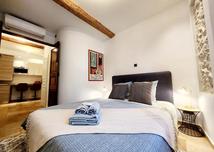 Apartment Le Massena - Dans Le Vieil *